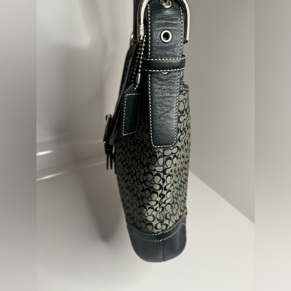 Coach Vintage Soho Signature Jacquard Kissing C’s & Leather Crossbody Conv Bag - Picture 4 of 13